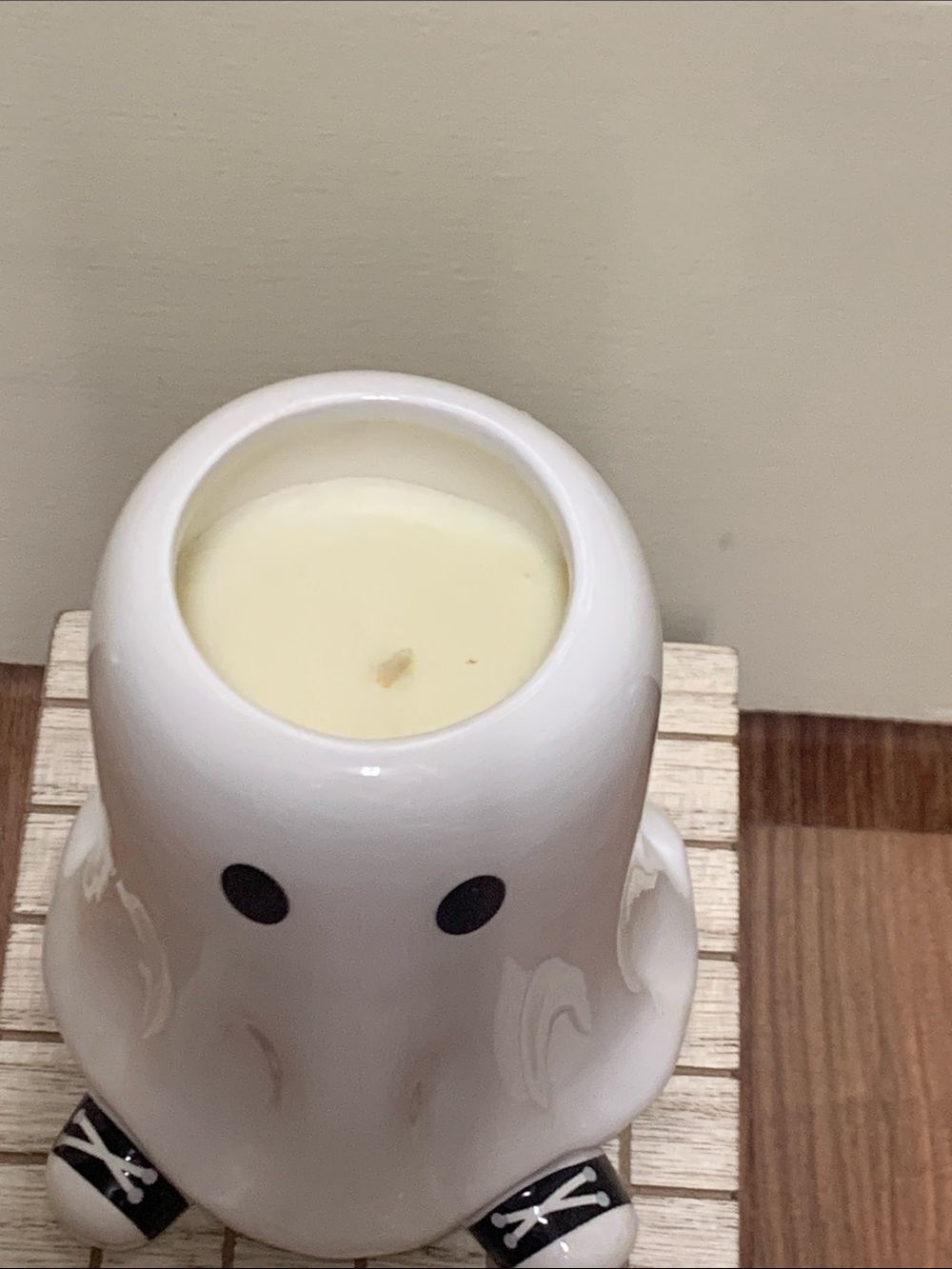 Cutest Ghost Scented Candle NWOT - Picture 2 of 5